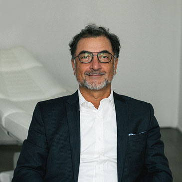Dr Franck OuakilChirurgien & médecin esthétique